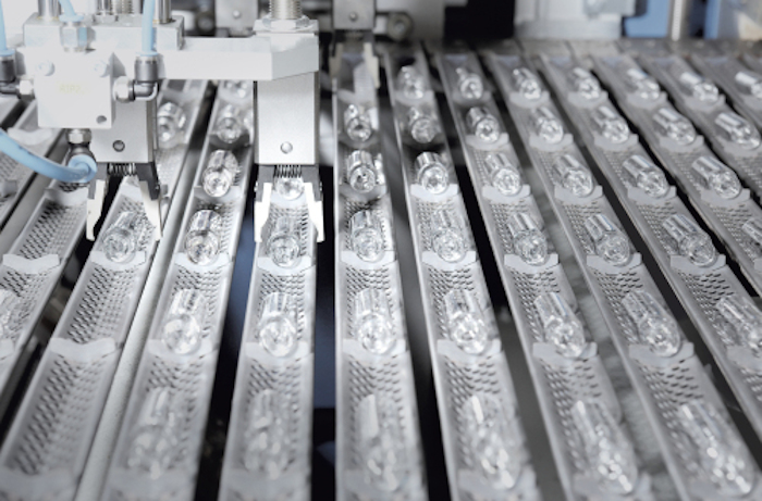 Aus Ostbayern: Gläserne «Mini-Safes» für Milliarden Corona-Impfdosen