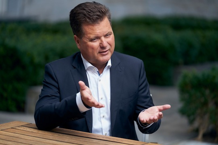 PRO RETINA - Mit uns, statt über uns