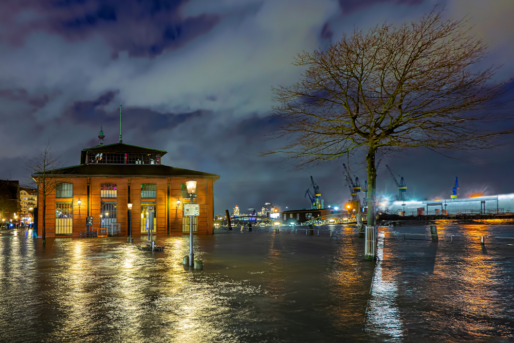 Sturmflut und Böen bis Tempo 120