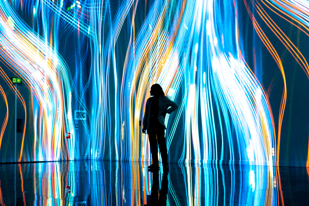 Die „Journey“ ist experimentelle Reise zur Erforschung der Entstehung von Photonen ©Culturespaces / Marijin van Laerhoven