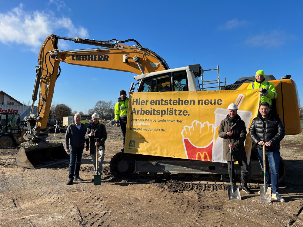 Symbolischer Spatenstich: McDonald’s baut in Delbrück