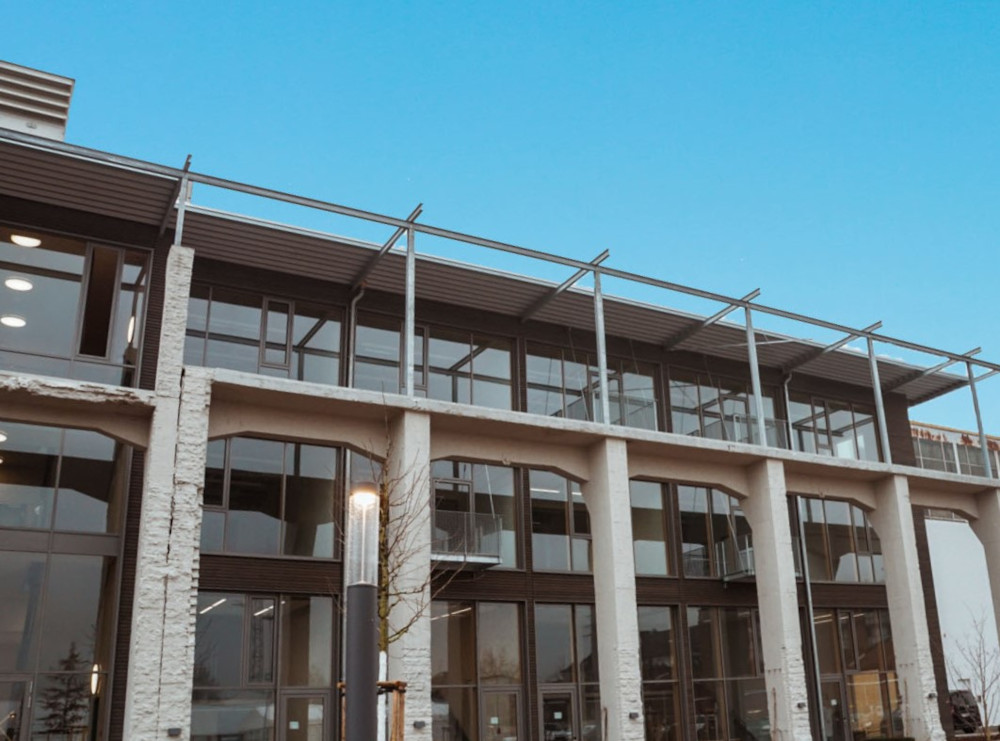 Factory Campus Düsseldorf eröffnet Arkadengebäude