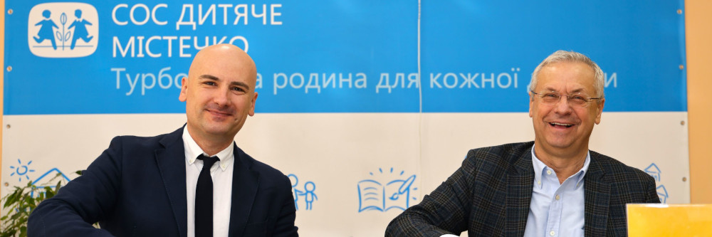 DHL Group startet GoTeach-Programm für Jugendliche in der Ukraine