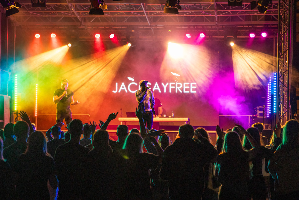 LOUDER THAN BEFORE Festival im CAPITOL