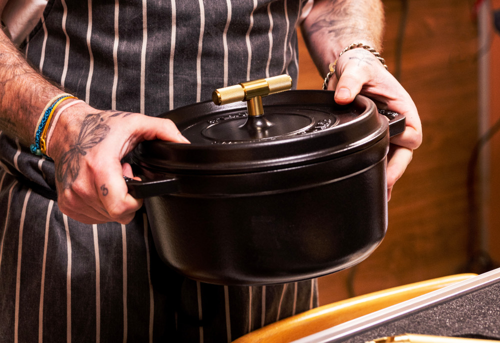 Neue Kochgeschirrkollektion von Buster + Punch und STAUB