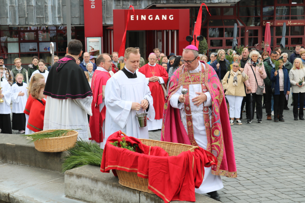 Karwoche startet mit Palmprozession