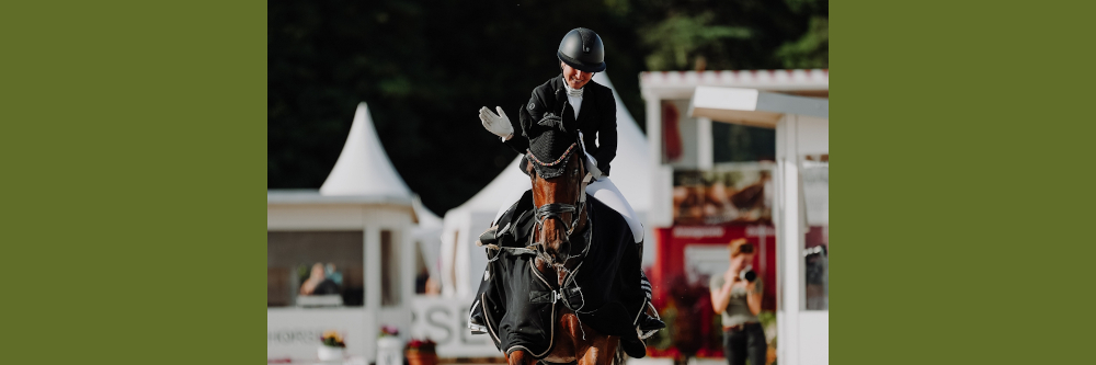 Reiterin Linda Weiß gewinnt Silber