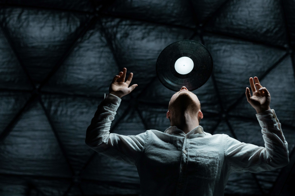 „Symbiosis“ auf Zollverein: Zeitgenössischer Zirkus trifft Industriekultur