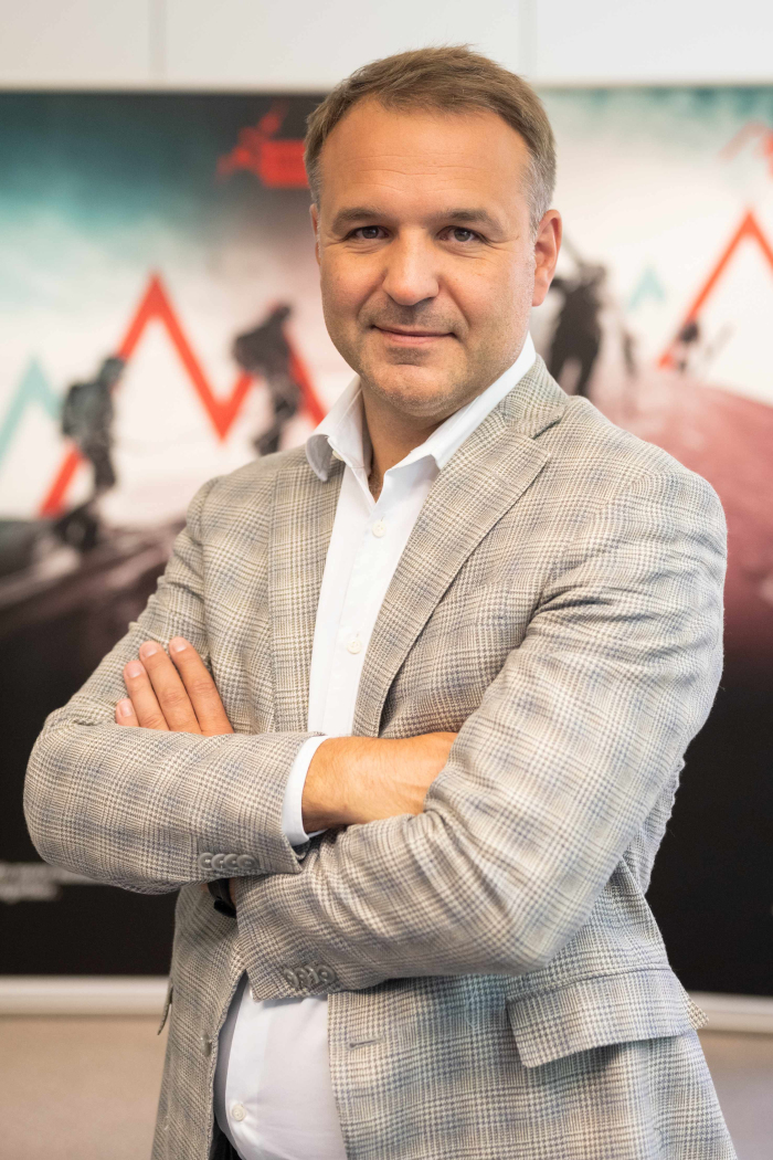 Martin Gruber, CEO von Gruber Logistics, sieht in dem Halbjahresrekordergebnis des Unternehmens in Deutschland das positive Ergebnis der erfolgreichen Transformationsprozesse rund um die Übernahme der Universal Transport Gruppe ©Gruber Logistics
