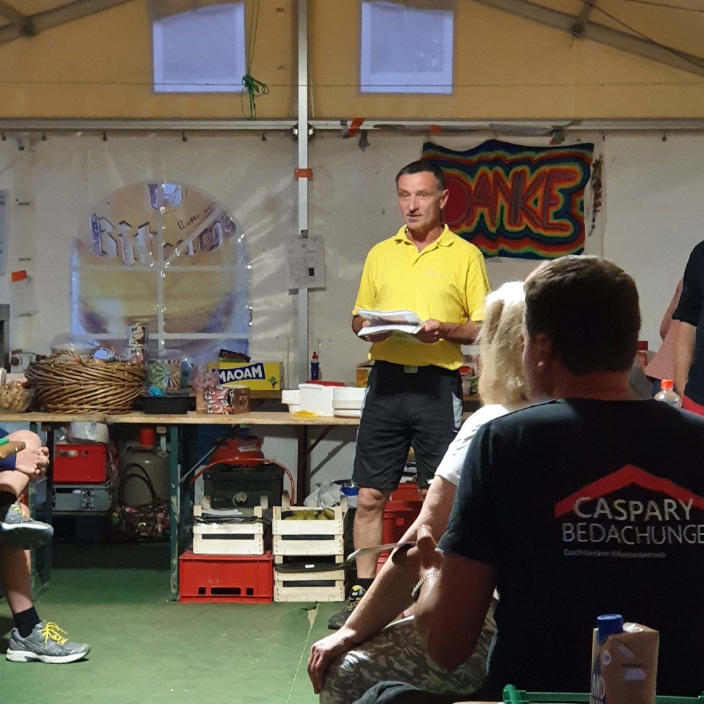 Über 30.000 Liter Substrat im Hochwassergebiet ausgegeben