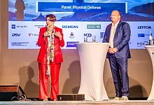Dr. Marie-Agnes Strack-Zimmermann, Susanne Fabry, Markus Bangen, Karen Florschütz