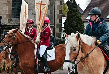 traditionellen Giershagener Pferdeprozession