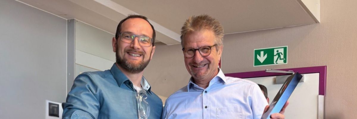 Geschenküberreichung