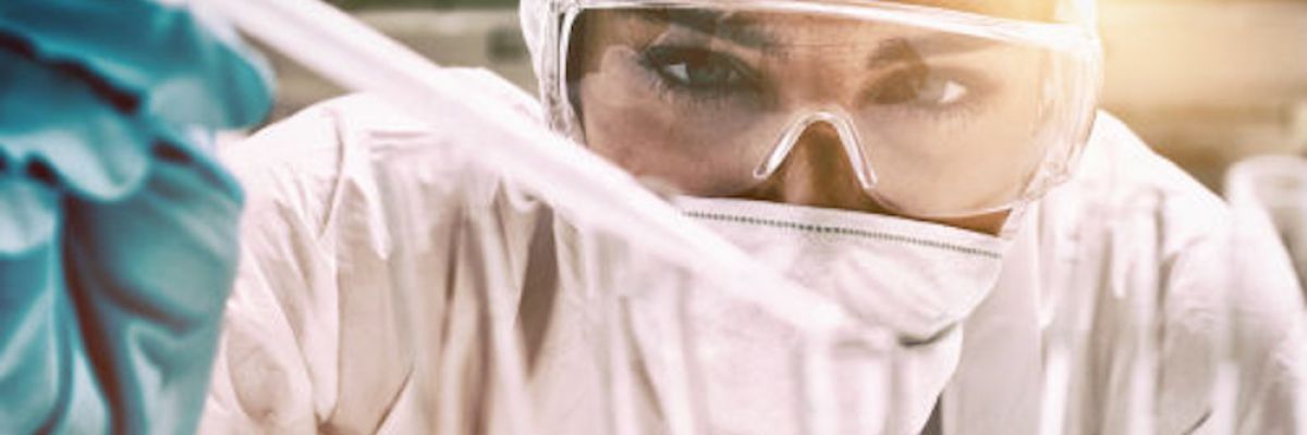 Karriere in einer Apotheke, in der Forschung, im Labor oder in Kliniken: Pharmazeutisch-Technische Assistenten haben vielfältigste Karriereperspektiven und sind schon heute auf dem Arbeitsmarkt gesucht. ©Eckert Schulen/Adobe Stock