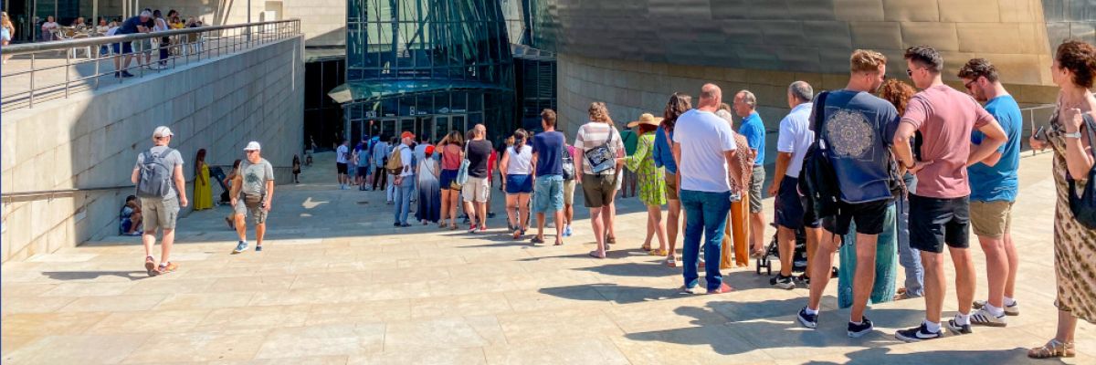 Eingang Guggenheim Museum Bilbao