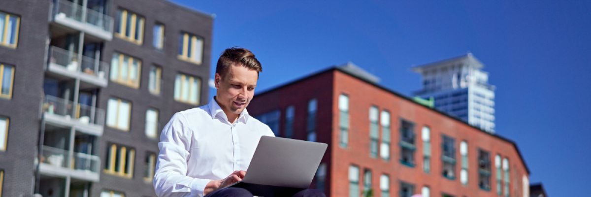 Im Zentrum der finnischen Arbeitskultur steht eine ergebnisorientierte Mentalität statt einer reinen „Anwesenheitskultur“.