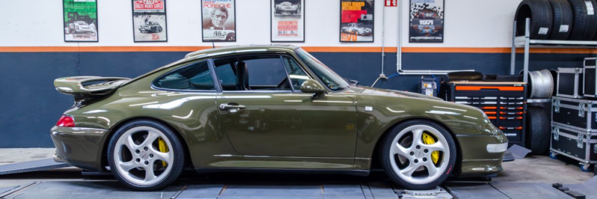 Grüner Porsche 911 (993 Turbo)
