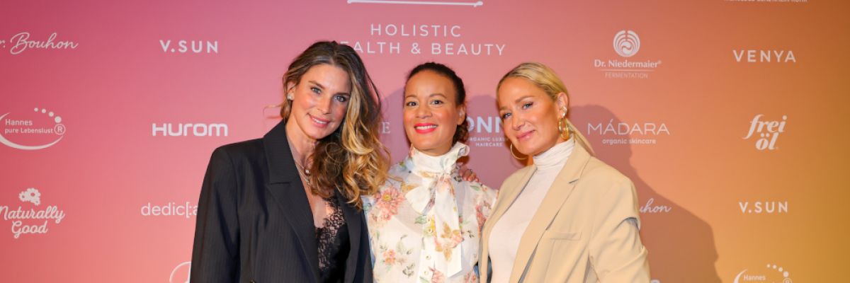 Claudelle Deckert, Adaeze_Wolf und Janine_Kunze