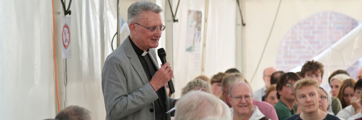 Dompropst Monsignore Joachim Göbel