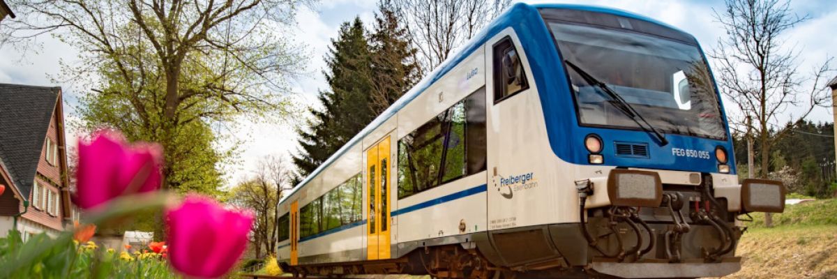 Mit dem Deutschlandticket ab 1. Mai durchs ganze Land. Jetzt auf Deutschlandticket.de kaufen. 