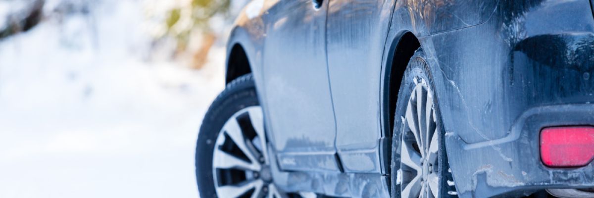 Seit 2010 gilt auf den deutschen Straßen eine Winterreifenpflicht. Sie greift situativ, also witterungsabhängig