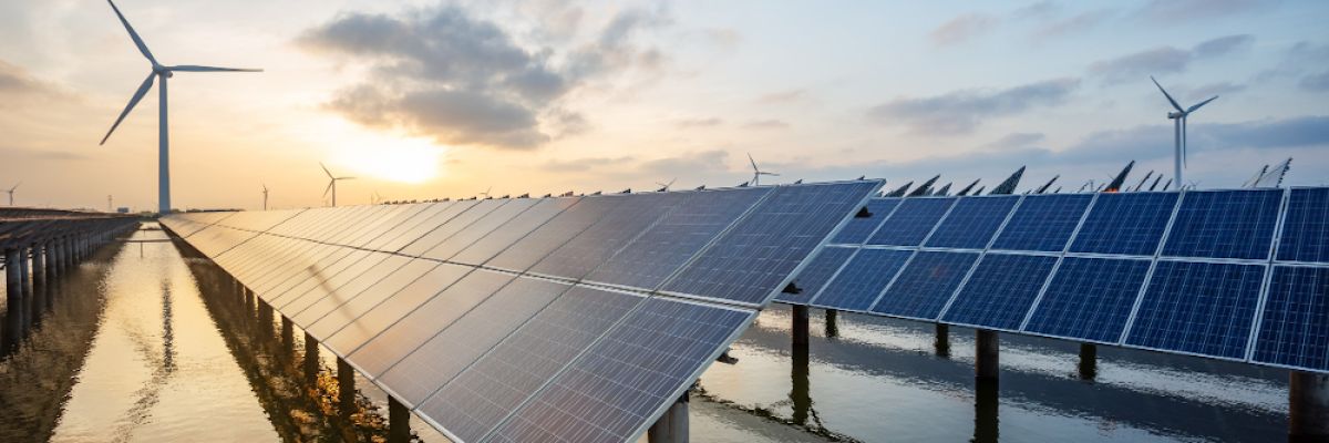 Wind und Solar ©IRENA