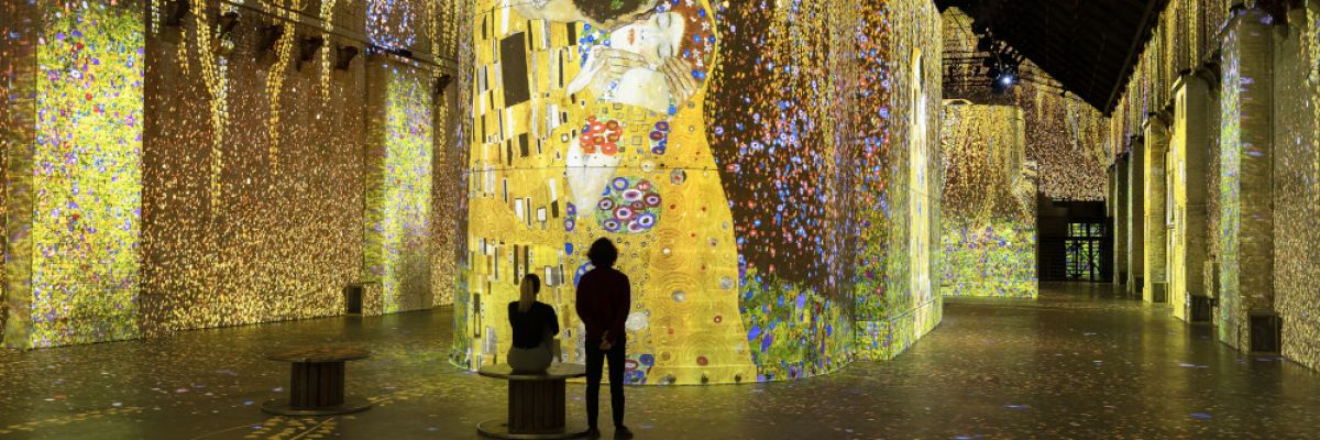 Die Erlebniswelten des Malers Gustav Klimt bilden den Auftakt von Phoenix des Lumières ©Culturespaces / Els Zwerink