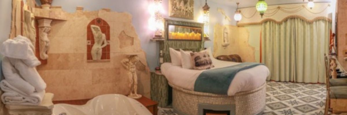  Booking.com: Adventure Suites, USA 