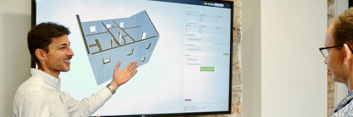Die Nachfrage nach umweltfreundlichem Holzbau steigt. Joshua Brett und Maximilian Franz (v.l.) vom Start-up ModuGen unterstützen Holzbauingenieurinnen und -ingenieure mit einem digitalen Planungsassistenten  ©ModuGen 