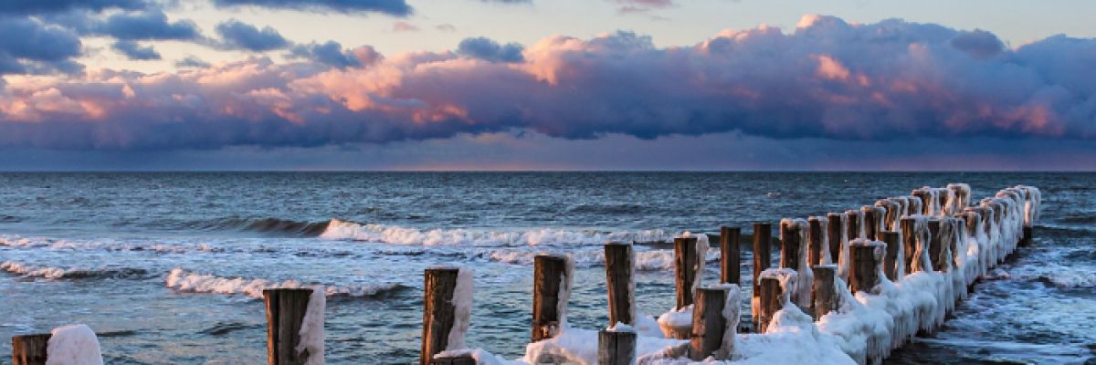 Von Schleswig-Holstein bis Rügen sorgt der sogenannte Lake-Effekt örtlich und eng begrenzt für extrem heftige und anhaltende Schneeschauer  ©WetterOnline
