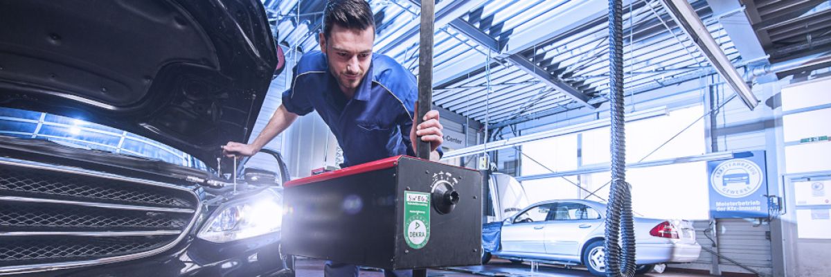 Lichttest in Werkstatt ©ZDK/ProMotor 