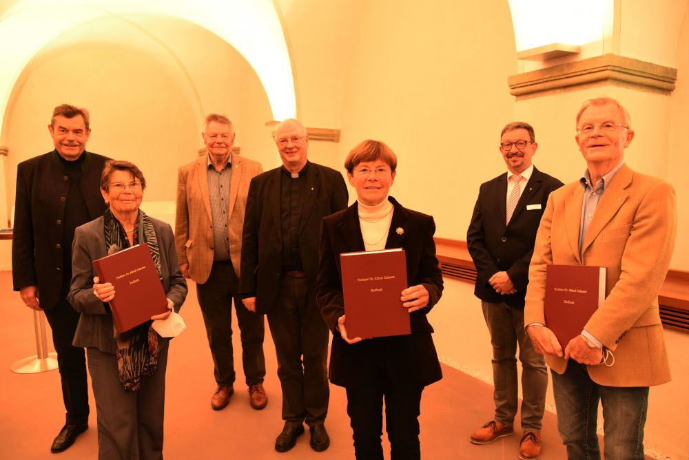 Bedeutender Tag für Archivgeschichte des Erzbistums