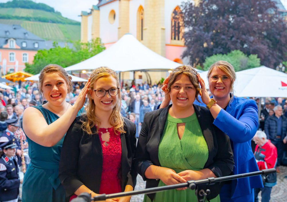 Proklamation beim Weinmarkt der Ahr am langen Pfingst-Wochenende