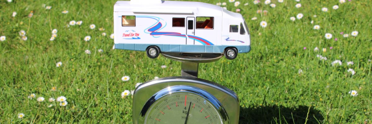 Die TÜV NORD-Sachverständigen weisen darauf hin, dass dem Thema „Beladung eines Reisemobils“ Beachtung geschenkt werden soll.  ©Thomas Kliem