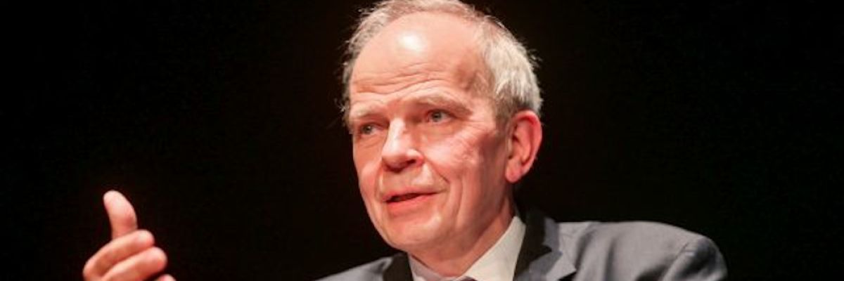 Überwältigt“ bedankte sich Professor Dr. Christoph Stiegemann für das „großartige Fest“ zu seiner Verabschiedung. ©Besim Mazhiqi/Erzbistum Paderborn