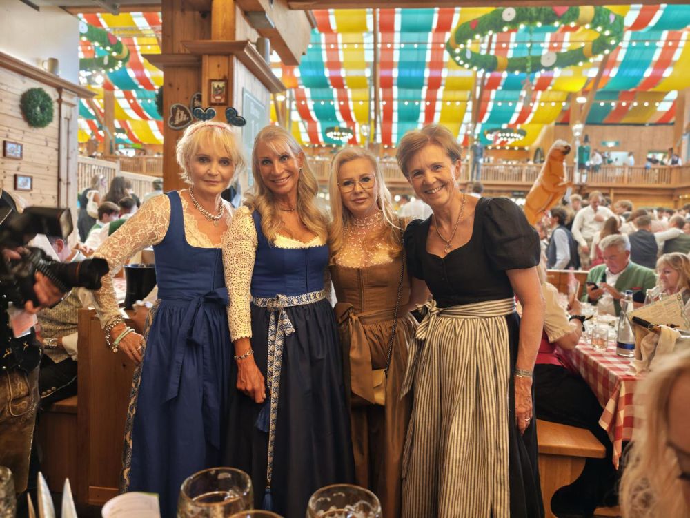 "O'zapft is" - Mönchengladbacher Unternehmerin trifft Bayerns First Lady